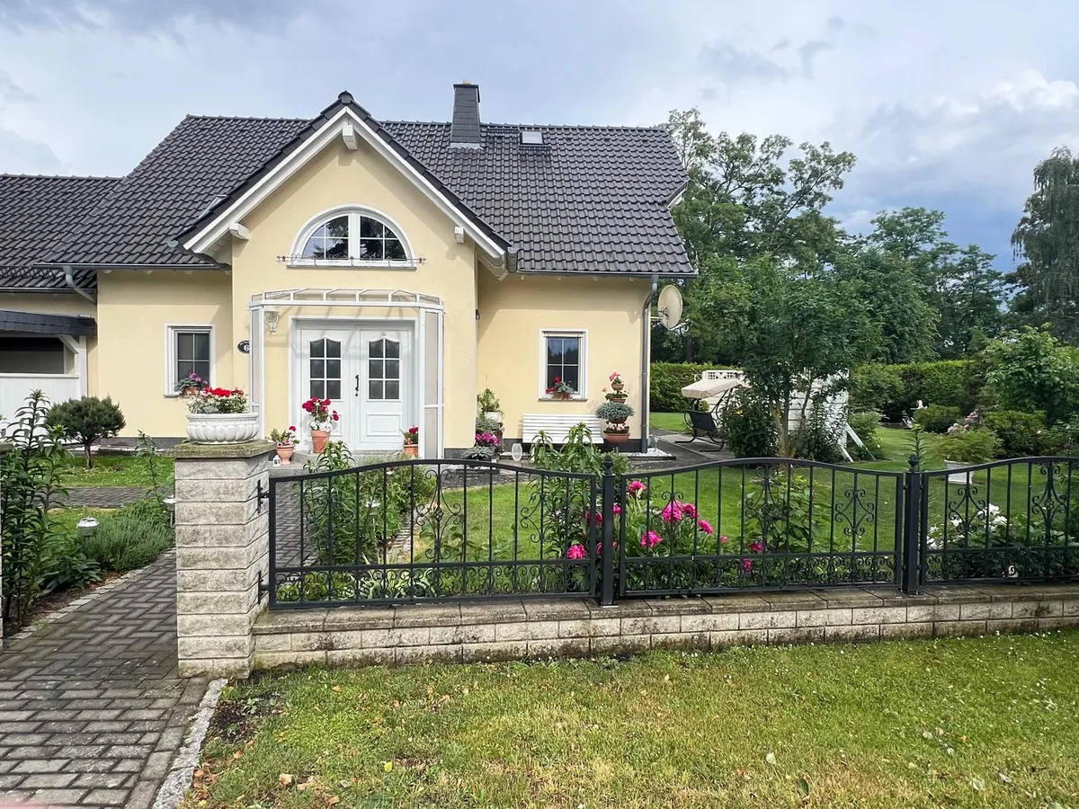 Monteurunterkunft Burghammer - Hausansicht am Bernsteinsee